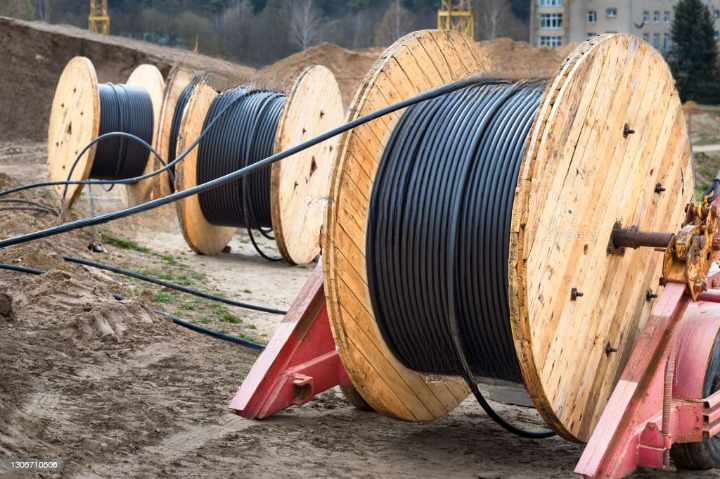 What you need to know about ADSS Fiber Optics Cables