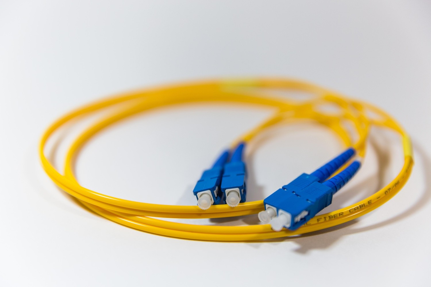 How to Effectively Clip Your Cat 6 Cable Using RJ45